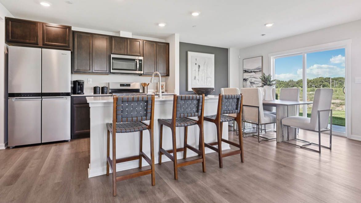 Portsmouth - Grande Reserve Townhomes: Yorkville, Illinois - D.R. Horton