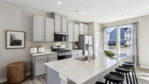 755 Olivia Street (REGENT)