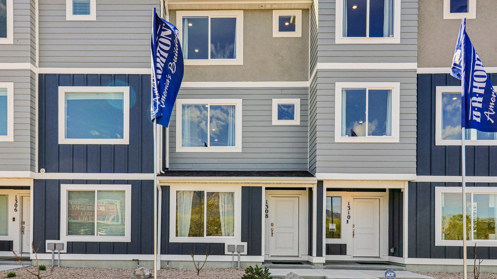 Emery - Dixon Creek Townhomes: Harrisville, Utah - D.R. Horton