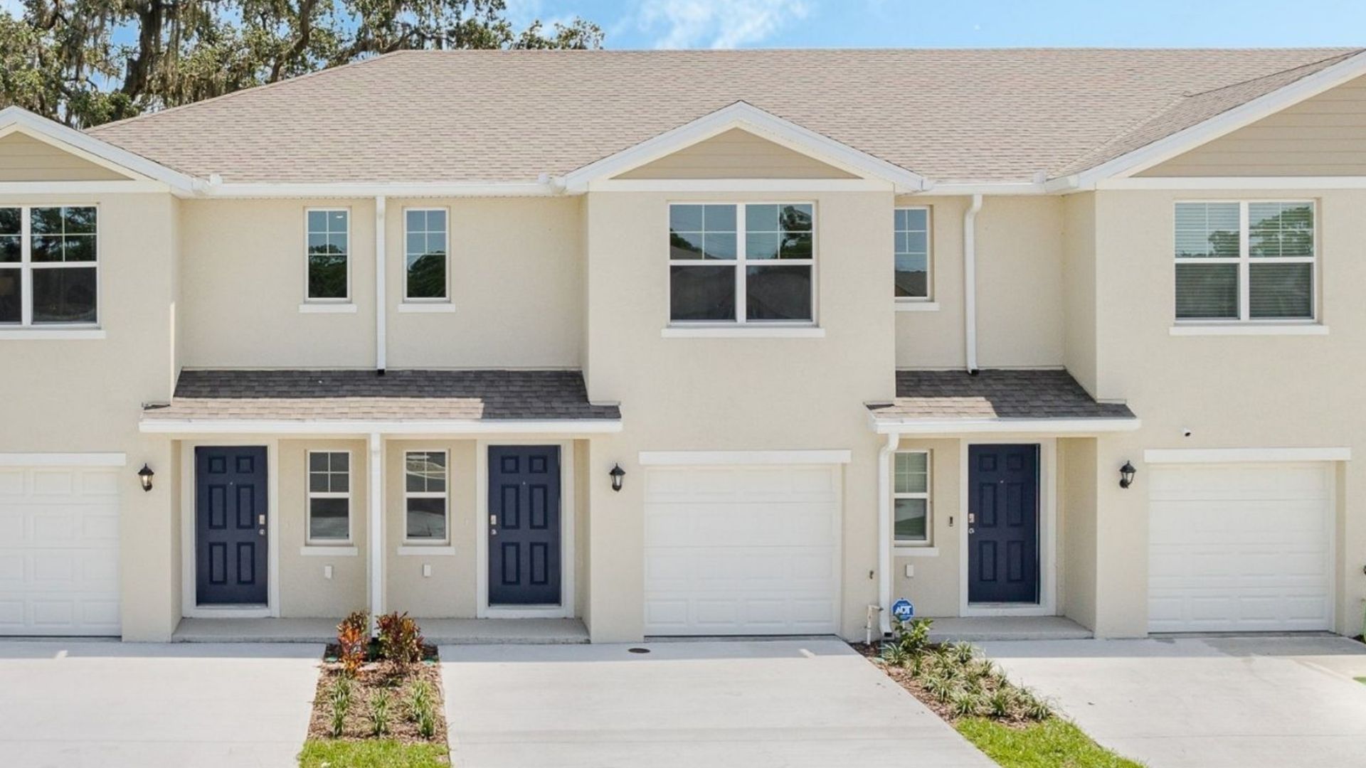 Pearson - Interior Unit - Preston Cove: Saint Cloud, Florida - D.R. Horton