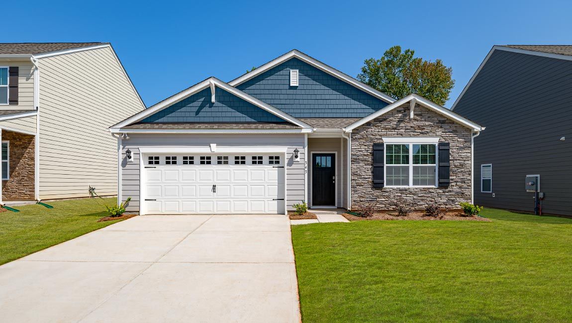 Cali - Clark Creek Landing: Lincolnton, North Carolina - D.R. Horton