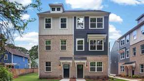 5112 S Tryon Street (Carlton)