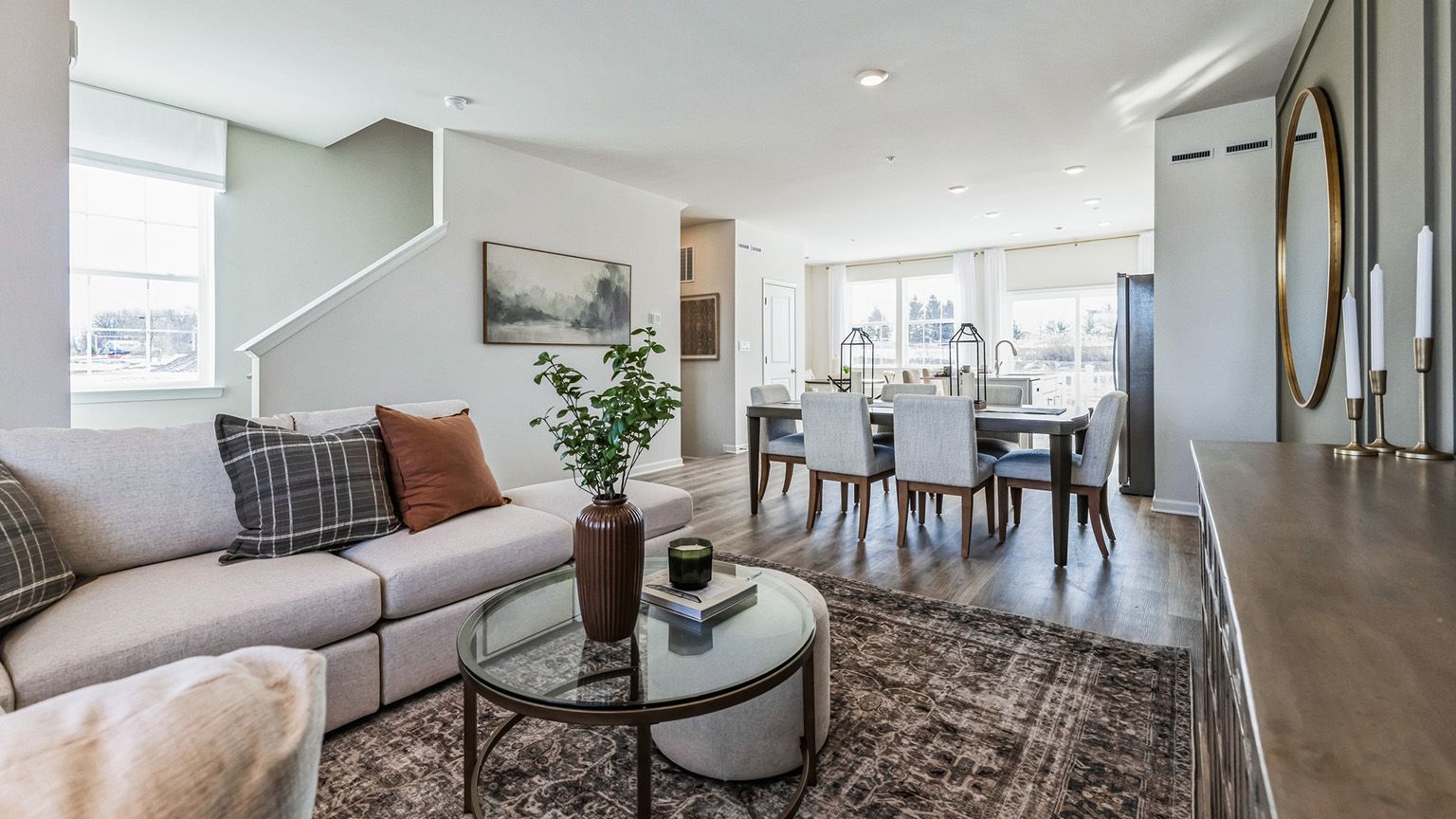casa en Creekside Village Townhomes por D.R. Horton Basic