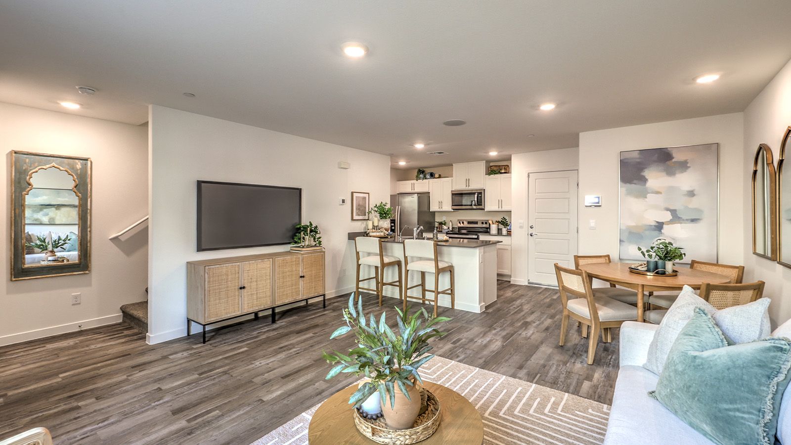 casa en Canyon Trails por D.R. Horton Basic