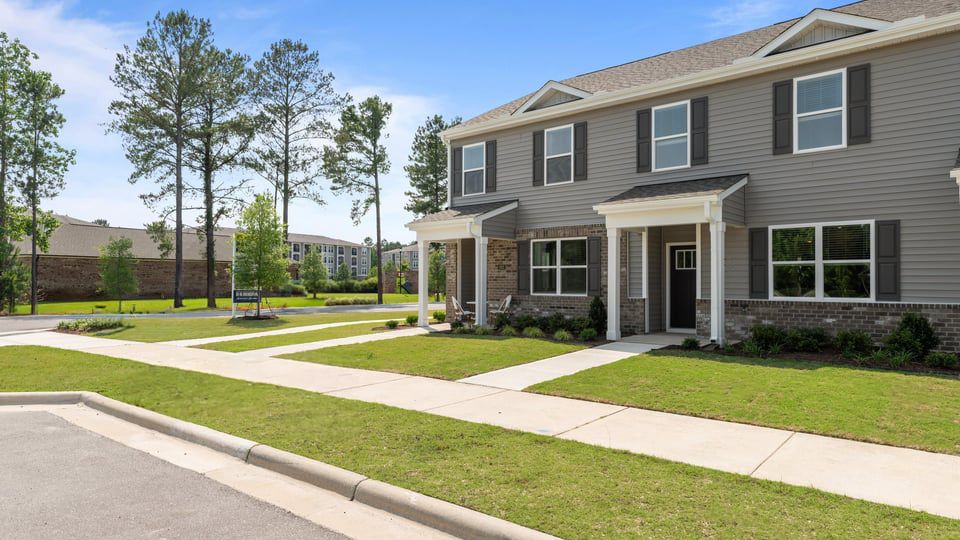 casa en Clock Road Townhomes por D.R. Horton Basic