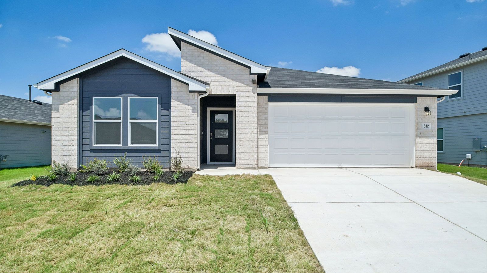 The Lakeway - Southgrove: Kyle, Texas - D.R. Horton