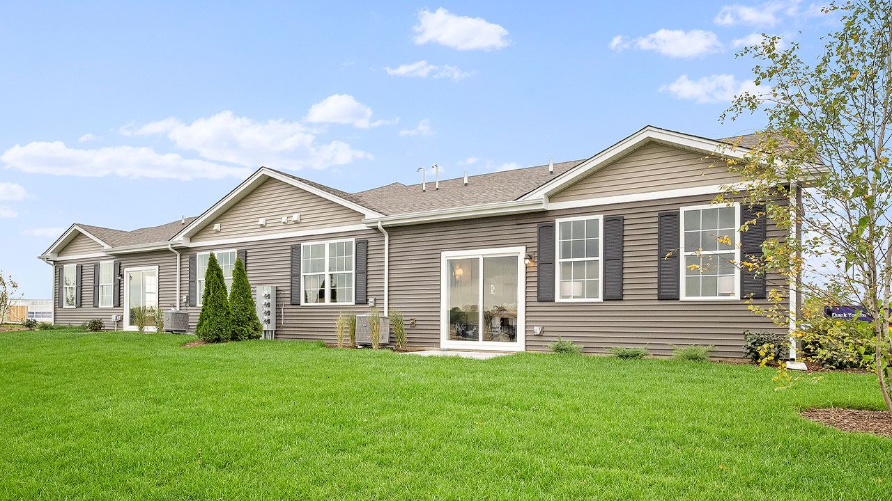 CHANDLER - Stonewater Ranch Townhomes: Wonder Lake, Illinois - D.R. Horton
