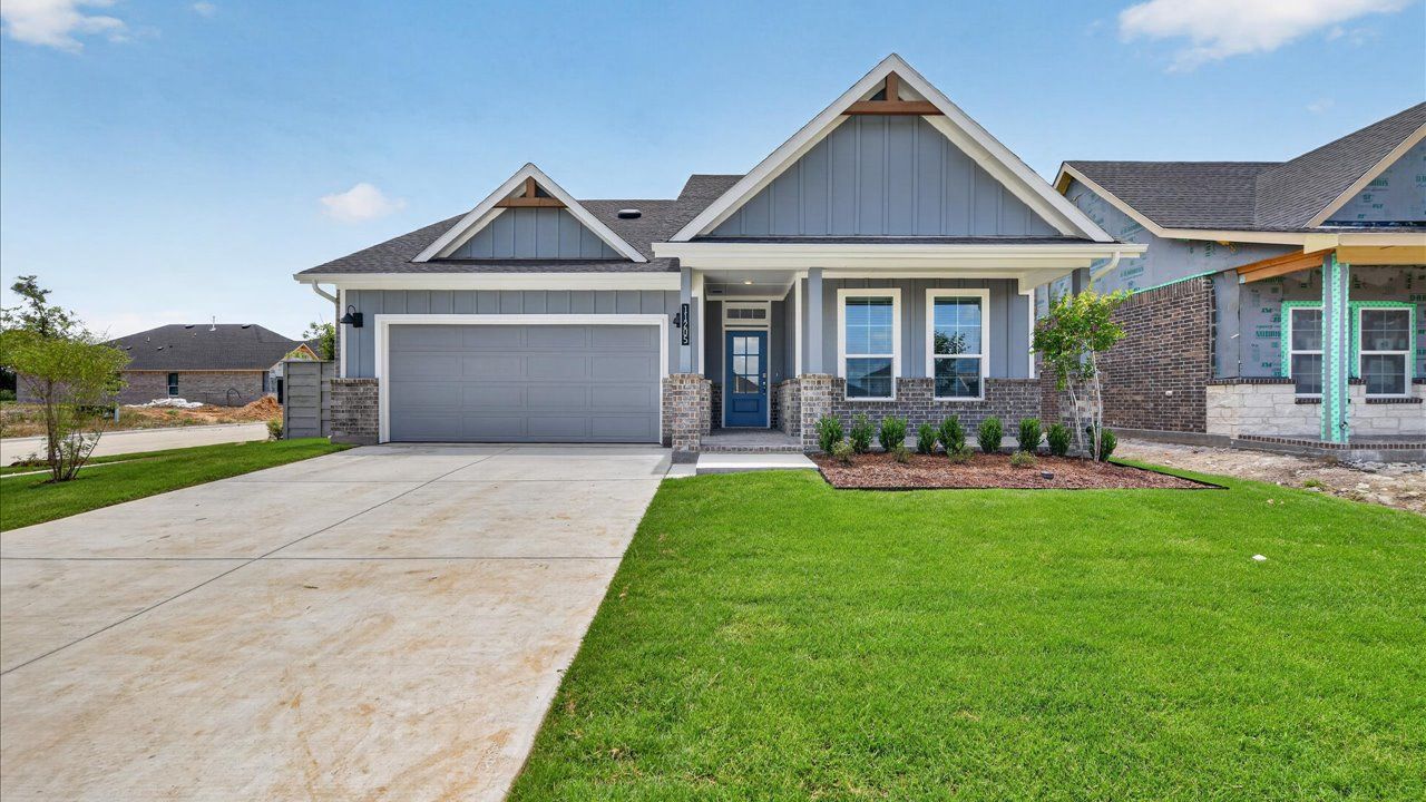 11725 Canopy Trail. Justin, TX 76247