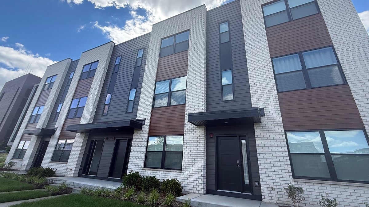 GRANT - Northgate at Veridian: Schaumburg, Illinois - D.R. Horton