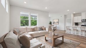 369 Gleneagles Dr (Bristol)