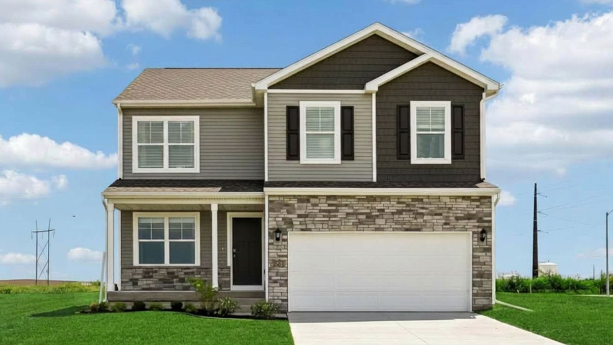 casa en Waterford Pointe Express por D.R. Horton