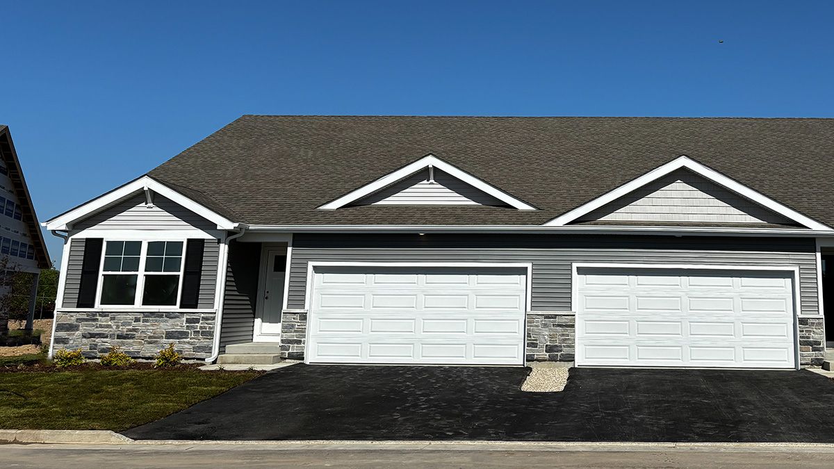 TAYLOR - Schaefer Farm Ranch Townhomes: Burlington, Wisconsin - D.R. Horton
