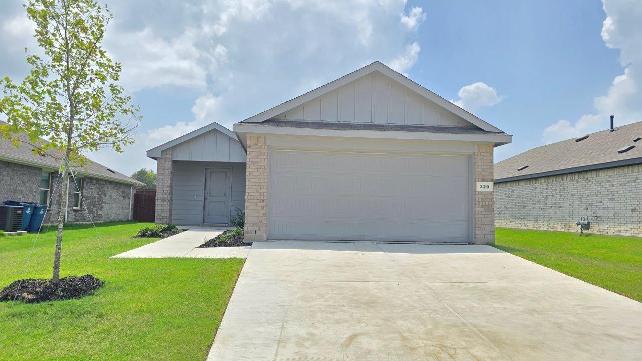 Estero - The Canyons: Keene, Texas - D.R. Horton