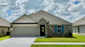 104 Lake Oak Drive (Bellvue)