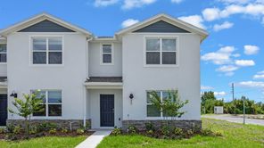 296 Preston Cove Drive (STRATFORD - END UNIT)