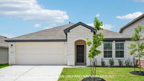 241 Rivers Edge Dr (The Lakeway)