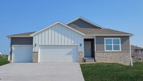 9610 N 173rd Ave (NEUVILLE)