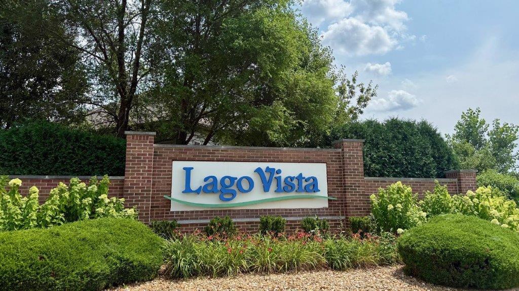 ANDERSON - Lago Vista: Lockport, Illinois - D.R. Horton