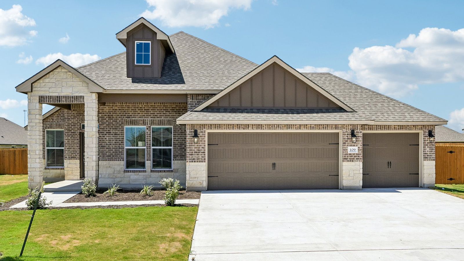 Elmwood - Country Meadows: Thorndale, Texas - D.R. Horton