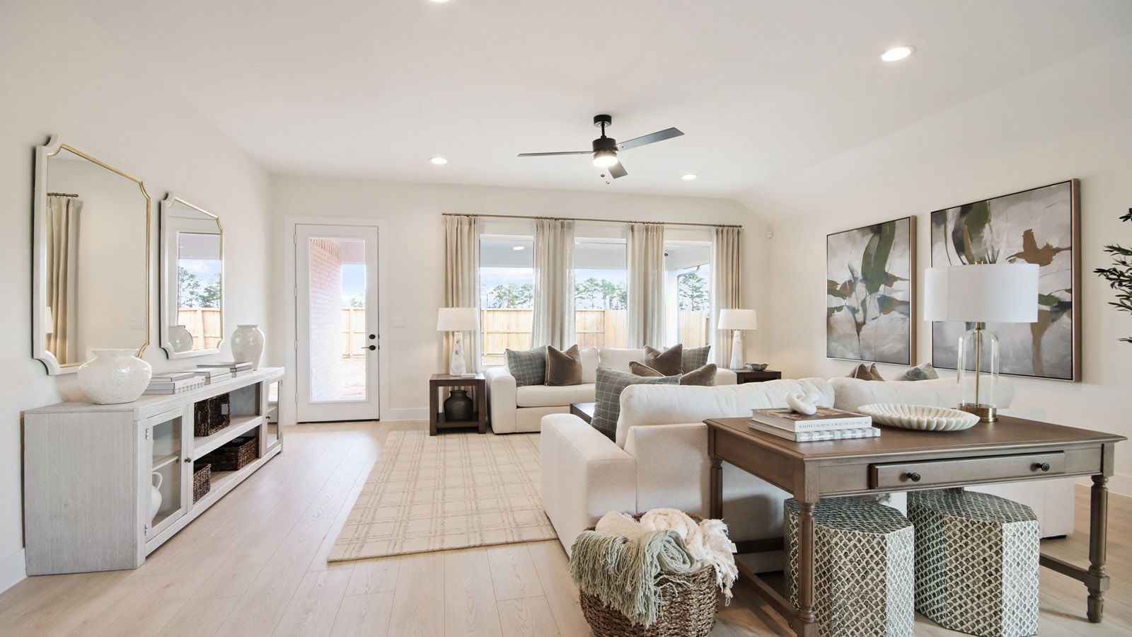 casa en Mill Creek Estates por D.R. Horton Basic