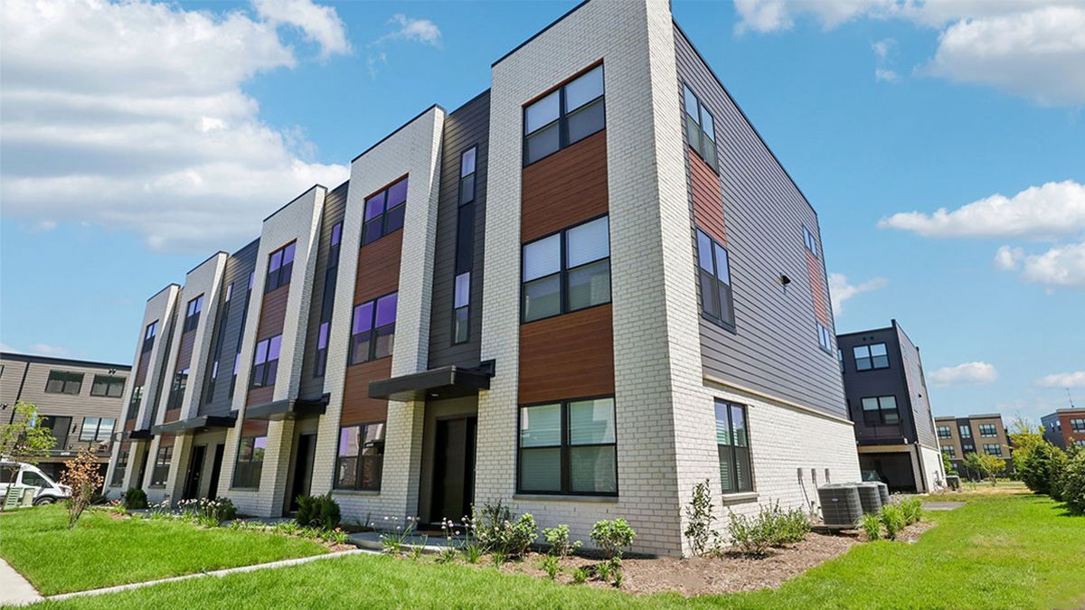 GRANT - Northgate at Veridian: Schaumburg, Illinois - D.R. Horton