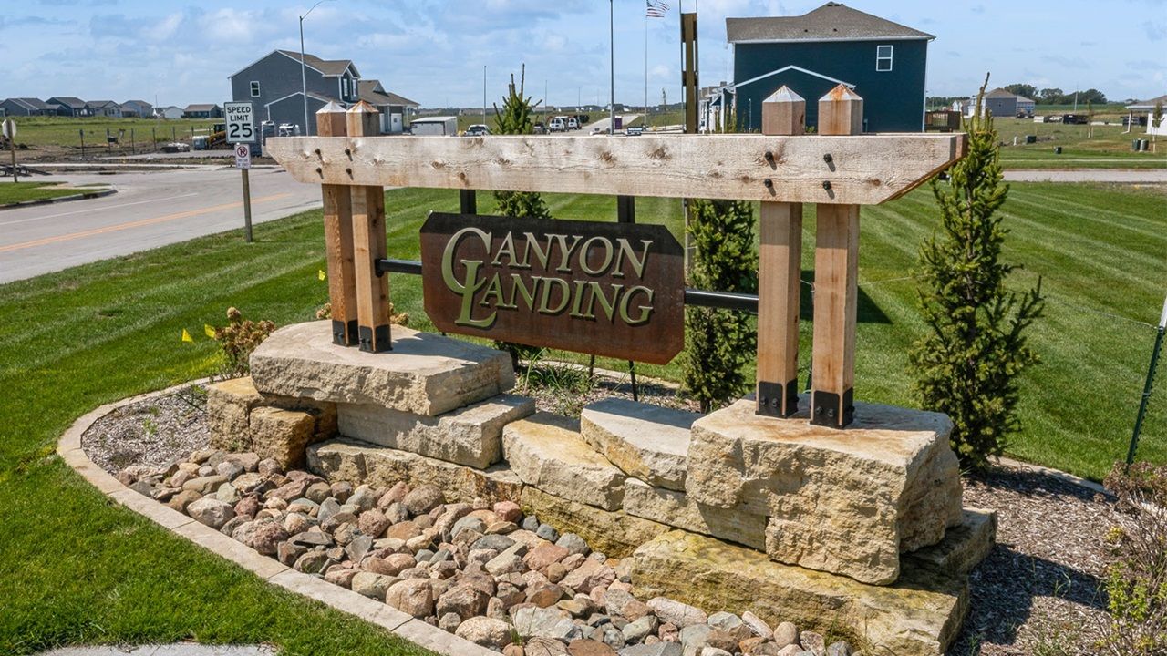 Hamilton - Canyon Landing: Ankeny, Iowa - D.R. Horton