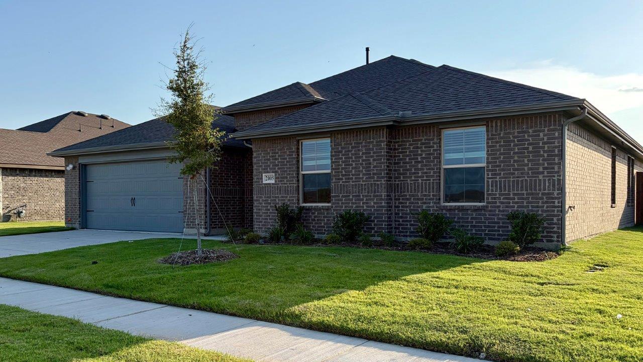 IRVING - Northspur: Terrell, Texas - D.R. Horton