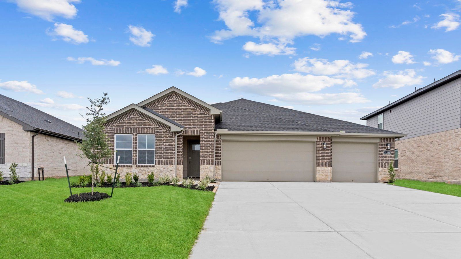 COURTLAND - Tamarron: Fulshear, Texas - D.R. Horton Basic