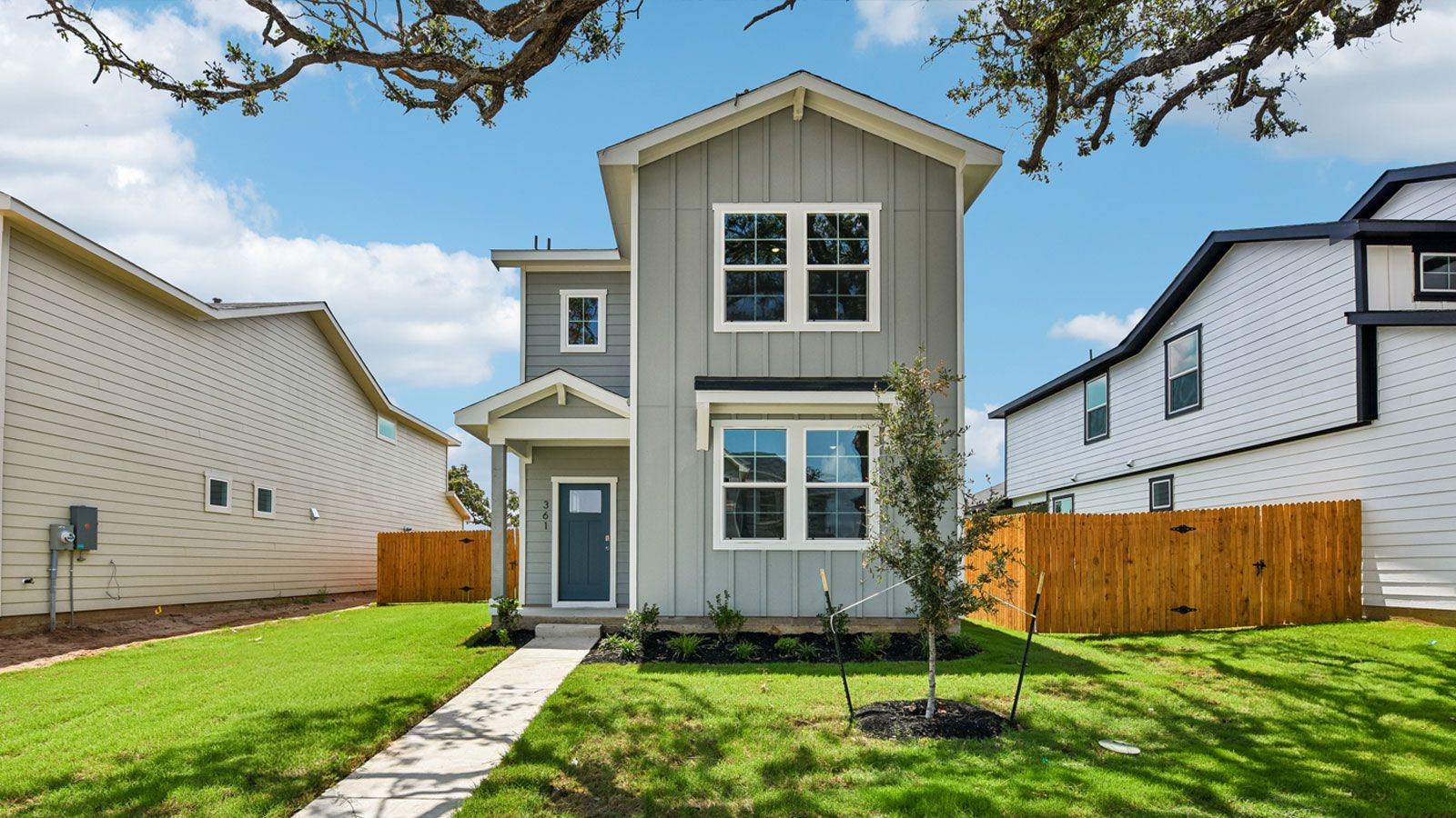 The Lyndon - Valverde: Bastrop, Texas - D.R. Horton