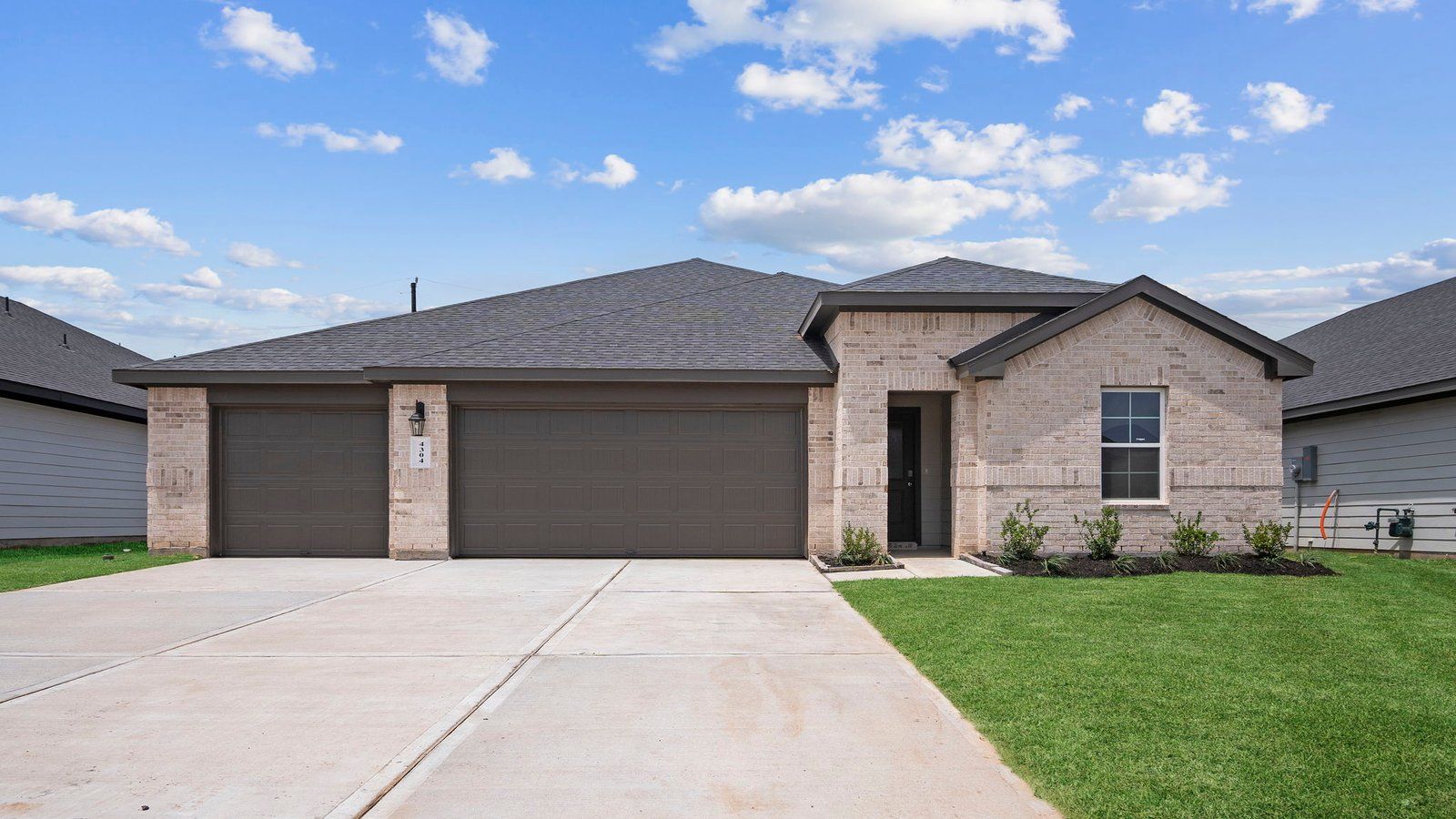 COURTLAND - Tamarron: Fulshear, Texas - D.R. Horton Basic