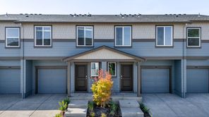 1407 SE ROSEFINCH AVENUE (Glacier)
