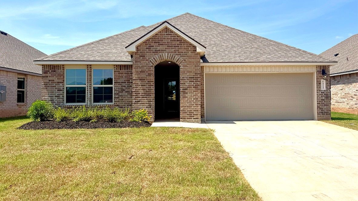Huntsville - Reserve at Northpark: Alexandria, Louisiana - D.R. Horton