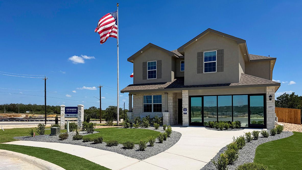 casa en The Woodlands at Medina Hills por D.R. Horton