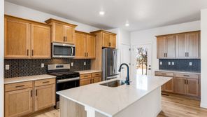 697 N UKRAINE ST (ELBERT)