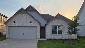 501 Hector Loop (Bellvue)