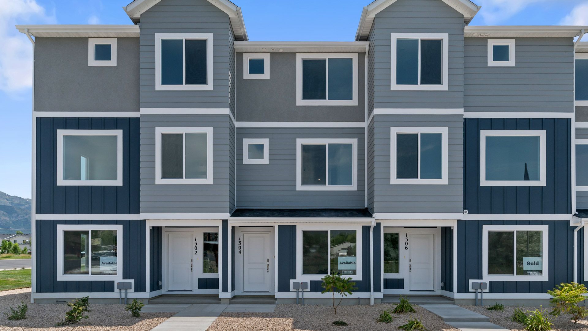 Oliver - Dixon Creek Townhomes: Harrisville, Utah - D.R. Horton