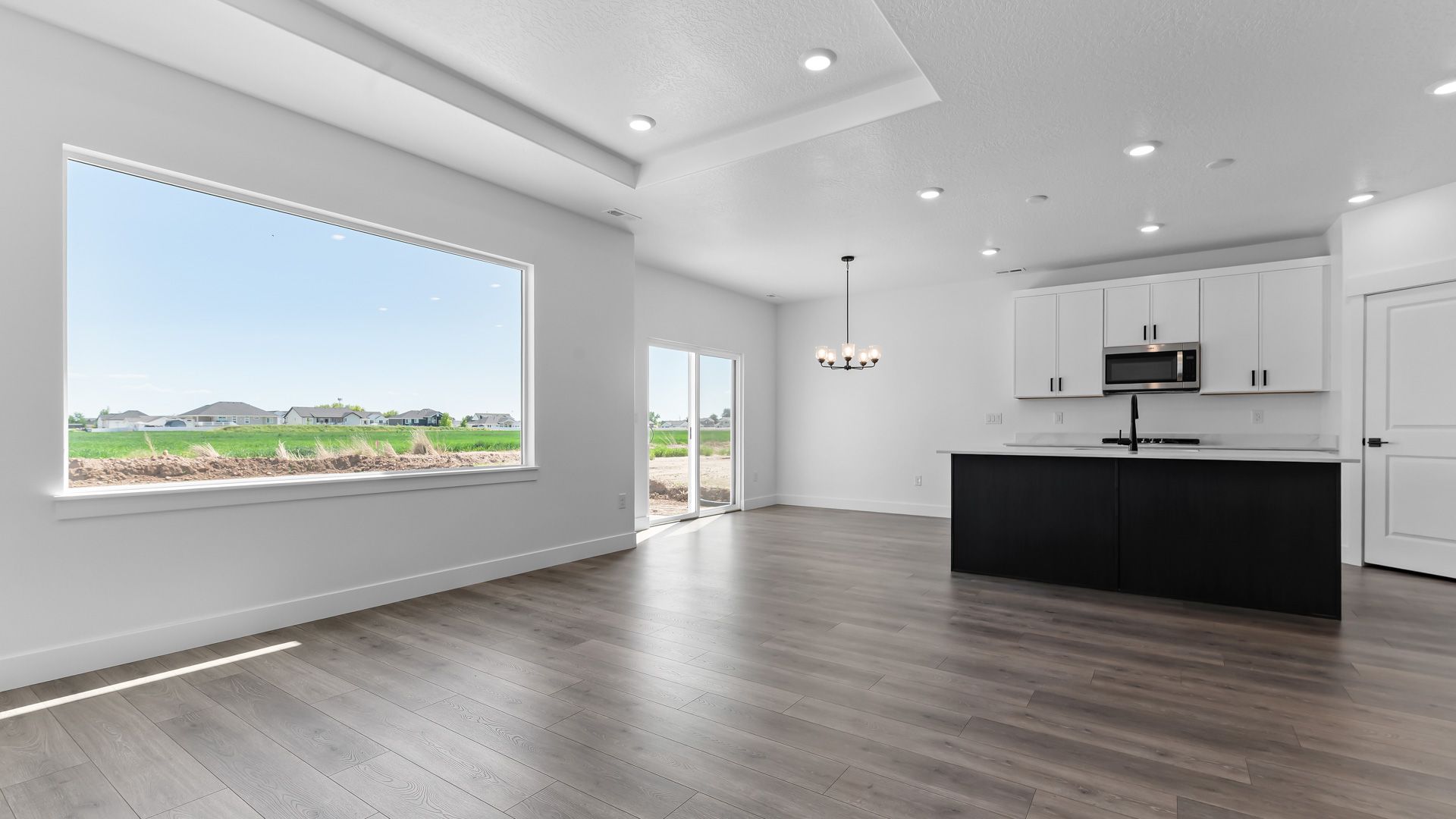 Cali (slab) - West Meadows Estates: Perry, Utah - D.R. Horton