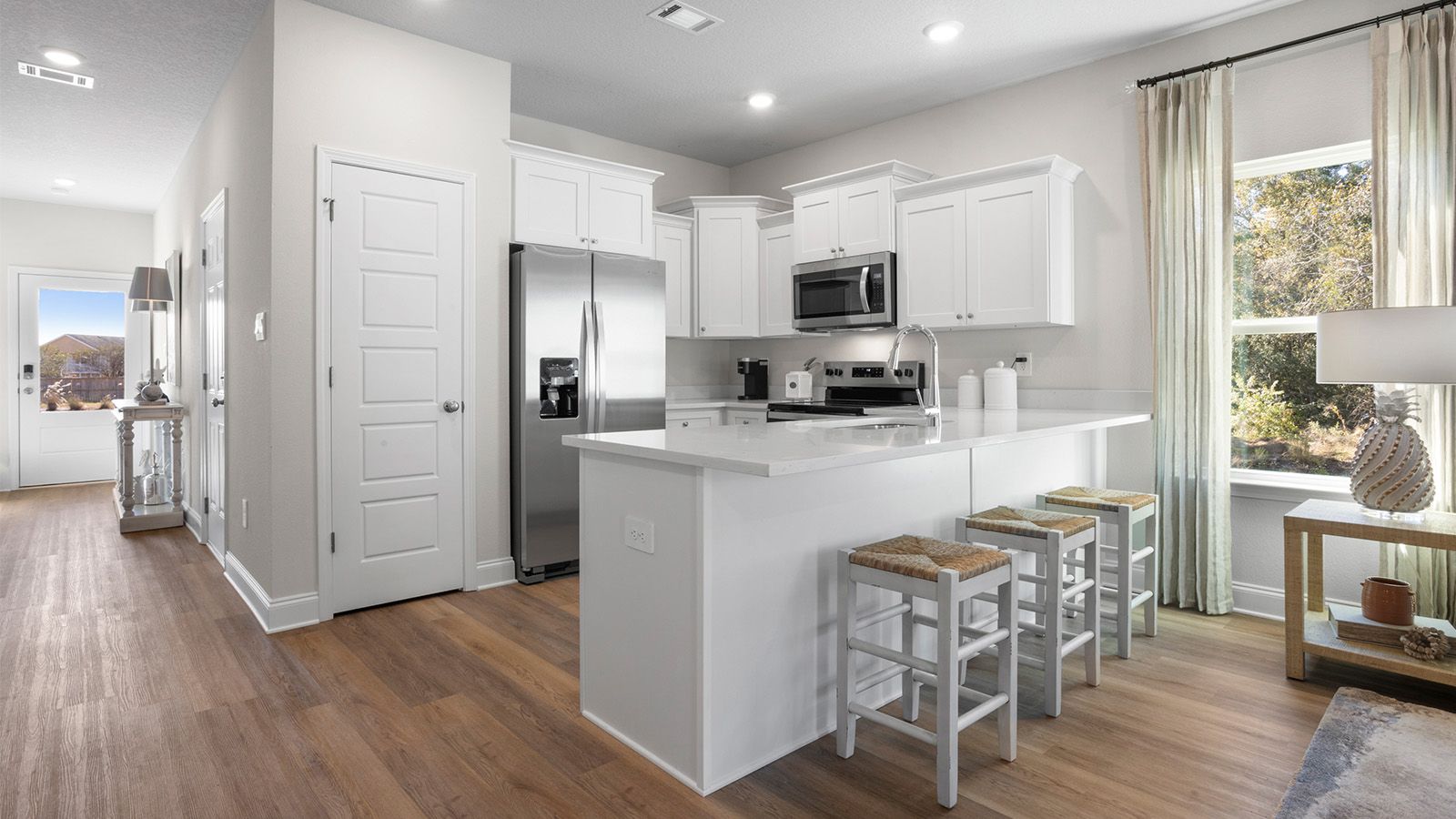 The Palm Interior - Highland Lake Townhomes: Gulfport, Mississippi - D.R. Horton