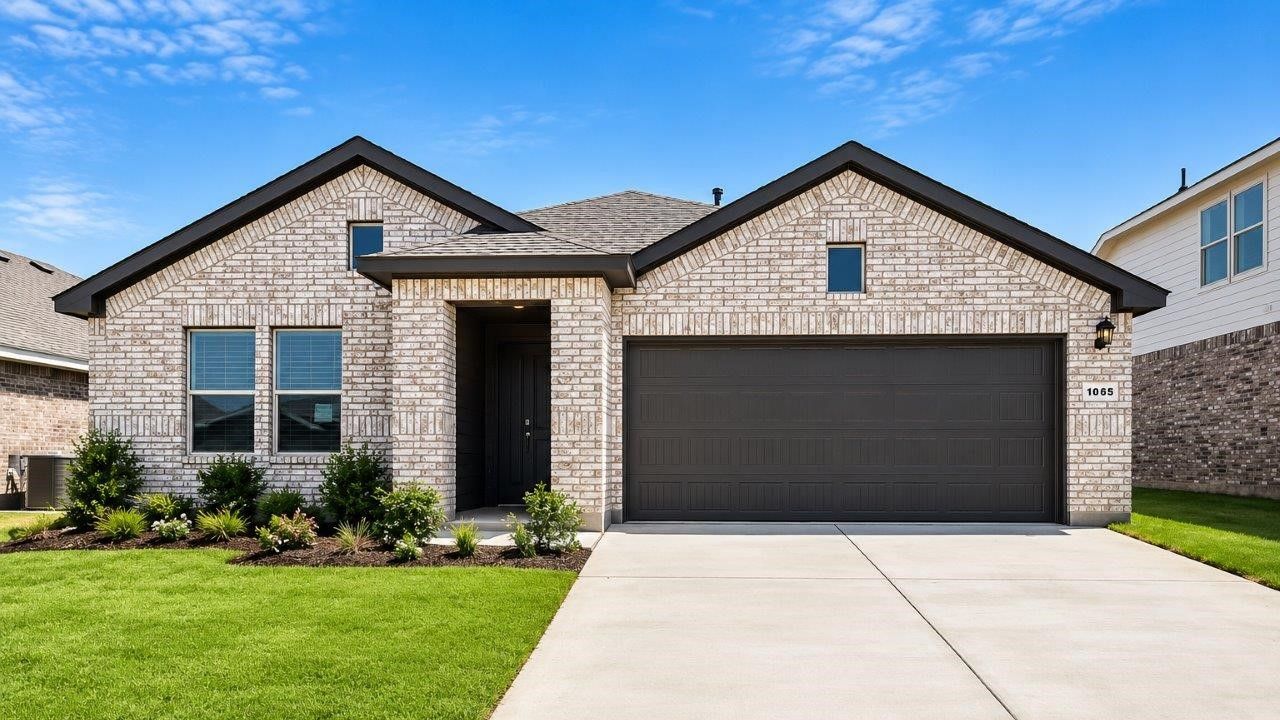 TEXAS CALI - Rosewood at Beltmill: Fort Worth, Texas - D.R. Horton