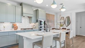 2319 Poseidon Street (Chloe)