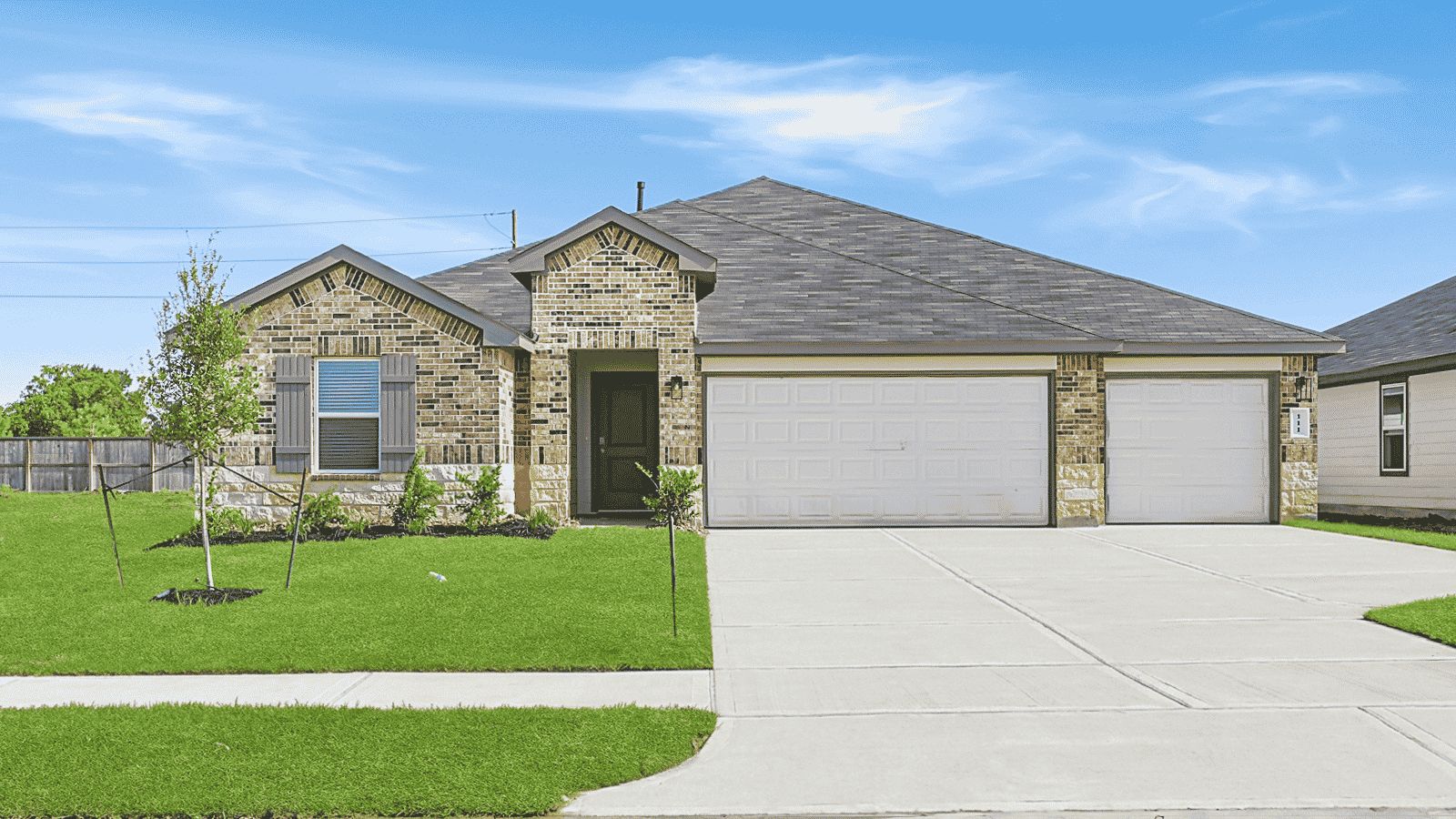 Maverick - Medina: Dayton, Texas - D.R. Horton Basic