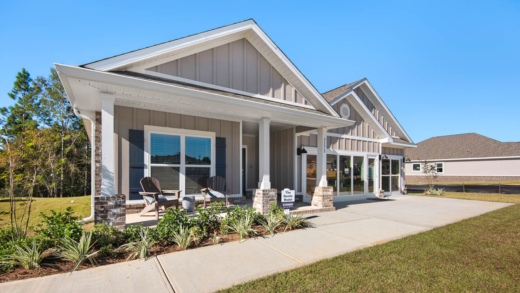 The Destin - Lakes of Woodbine: Pace, Florida - D.R. Horton Basic