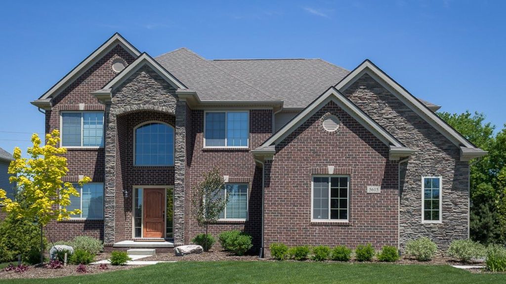 Sanctuary Hills por D.R. Horton Basic en Detroit Michigan
