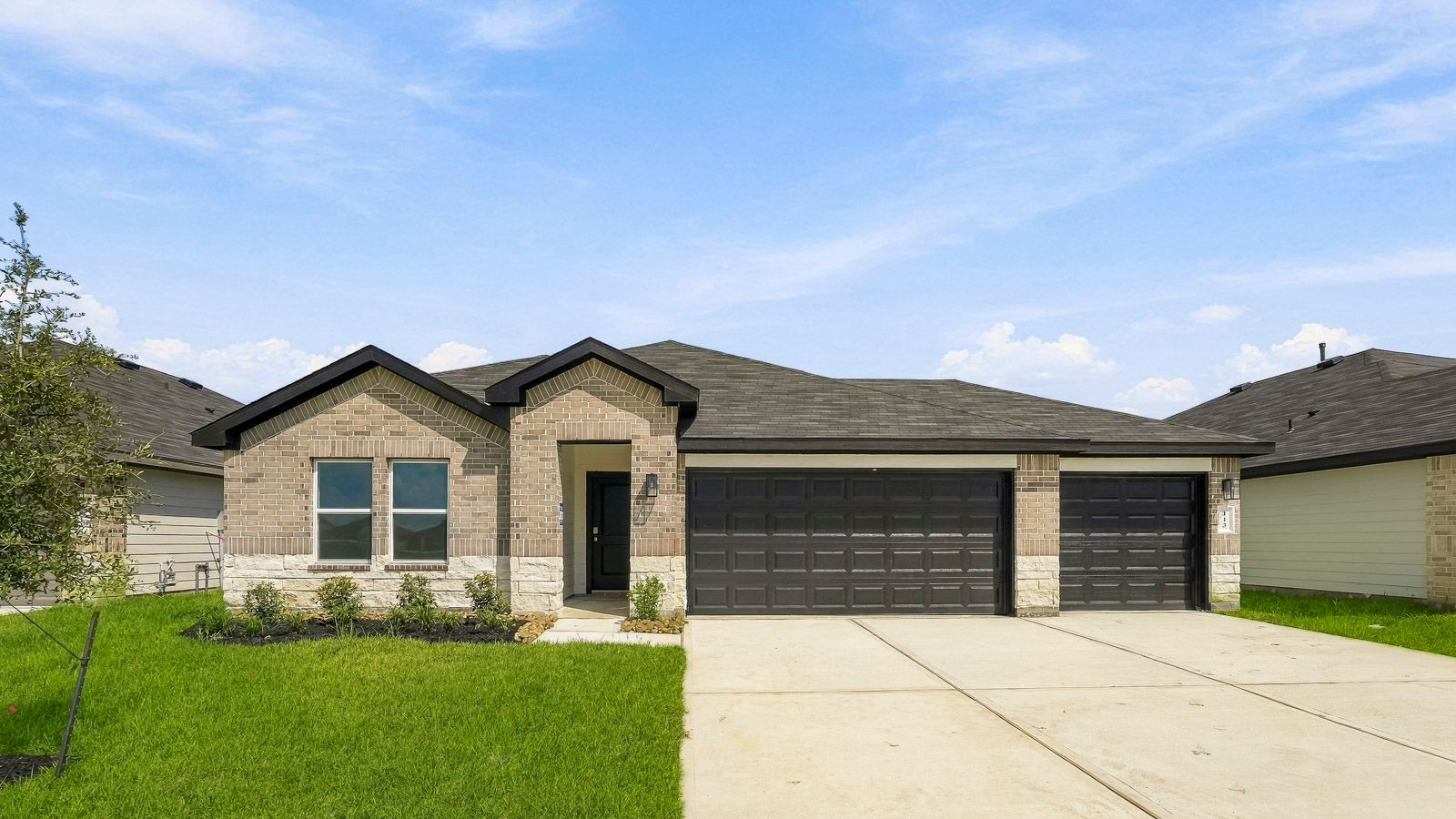 Texas Cali - Medina: Dayton, Texas - D.R. Horton Basic