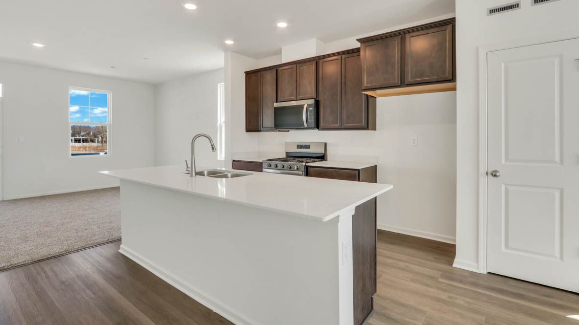 GARFIELD - The Townes at Oak Creek: Mundelein, Illinois - D.R. Horton