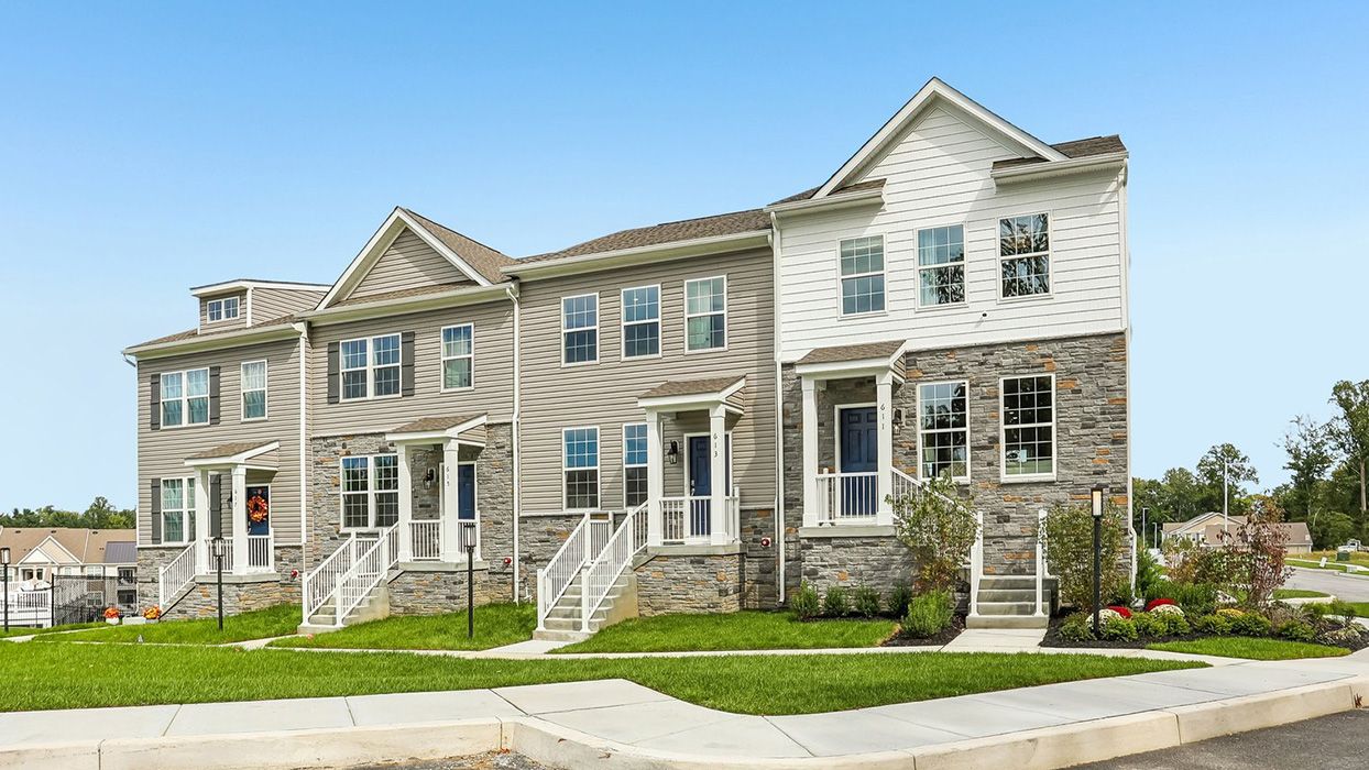 casa en The Enclave at Mi-Place por D.R. Horton Basic