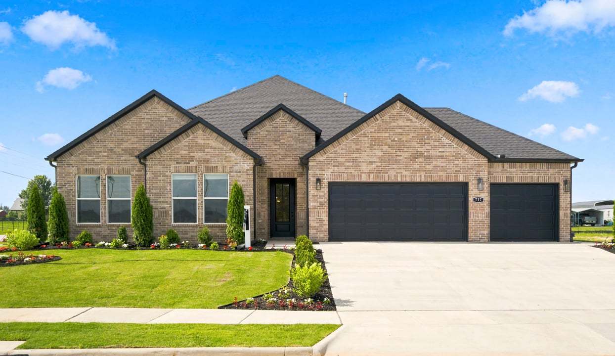 HOLDEN - Renley Rae: Springdale, Arkansas - D.R. Horton