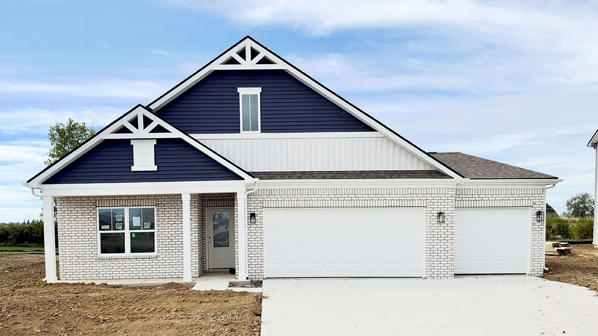 Chatham - Trailside: Whitestown, Illinois - D.R. Horton Basic