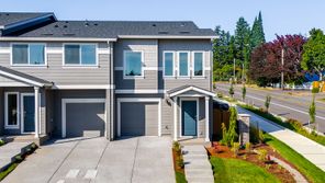 1407 SE ROSEFINCH AVENUE (Glacier)