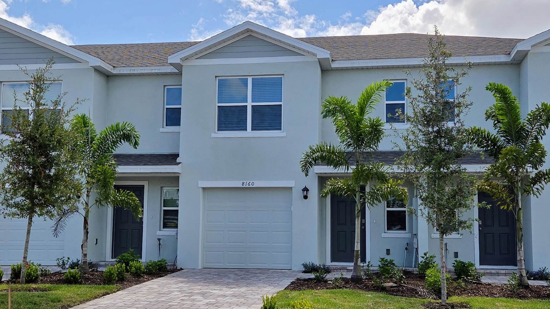 Pearson Interior Unit - Creekside Townhomes: Fort Pierce, Florida - D.R. Horton